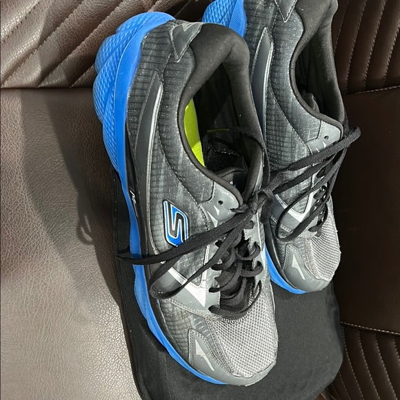 Skechers Gray and Blue Athletic Shoes - Picture 6 of 7